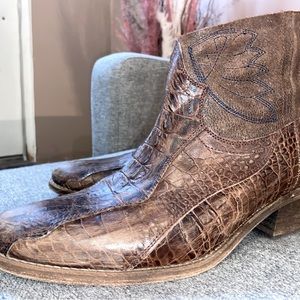 Free People Women’s Leather Western Ankle Boot. Size 40/8.5, good condition.